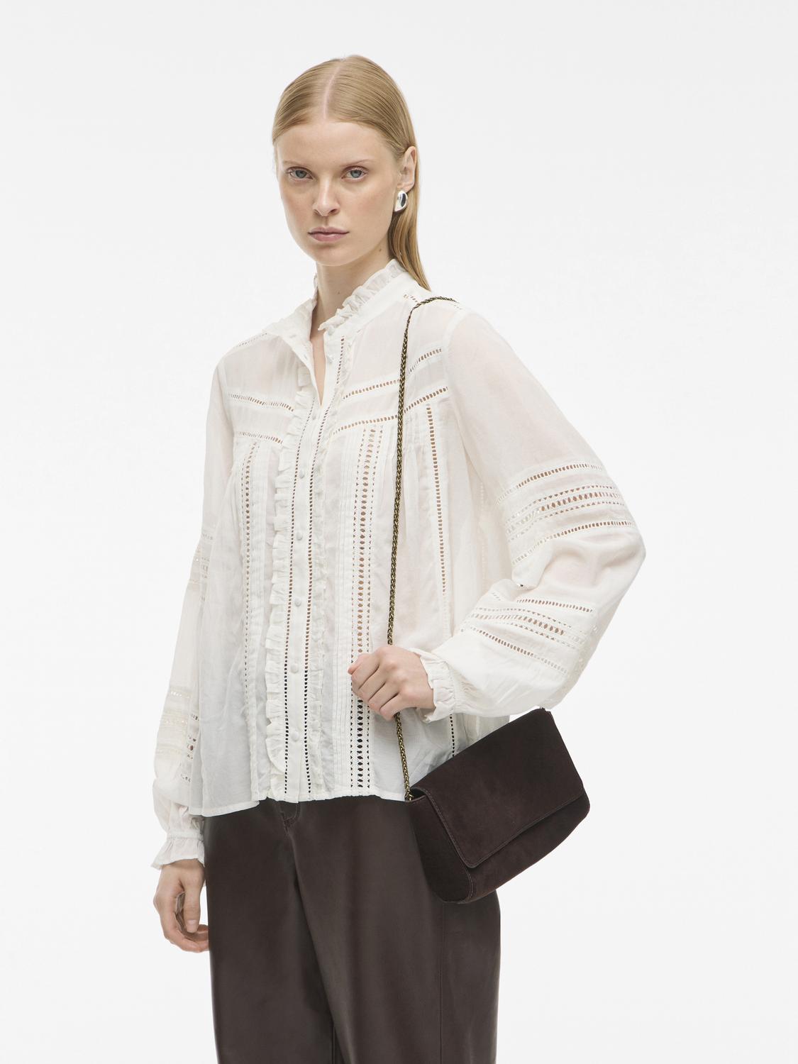 model_shot-front